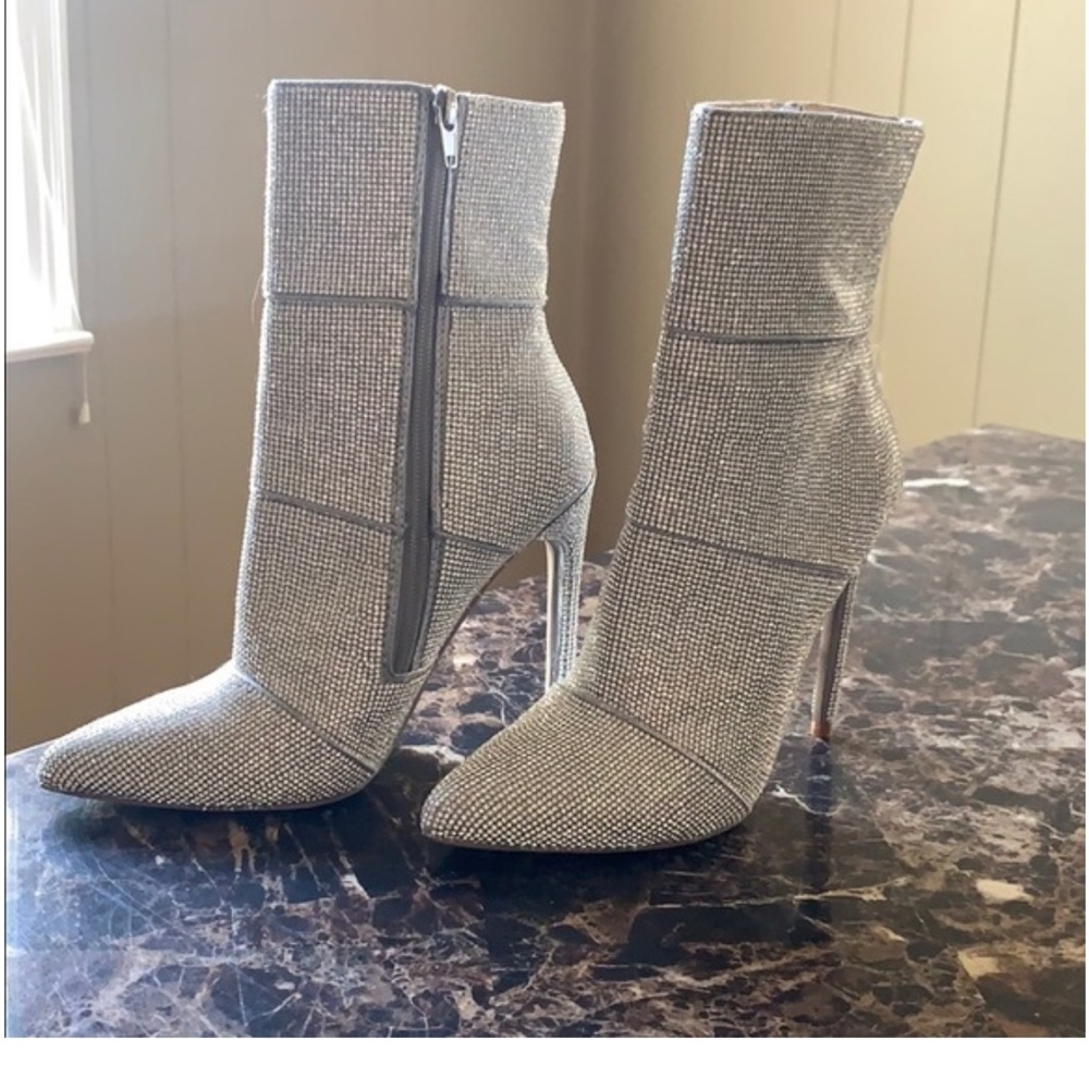 Steve Madden Sparkling Silver Heeled Boots - Picture 2 of 6